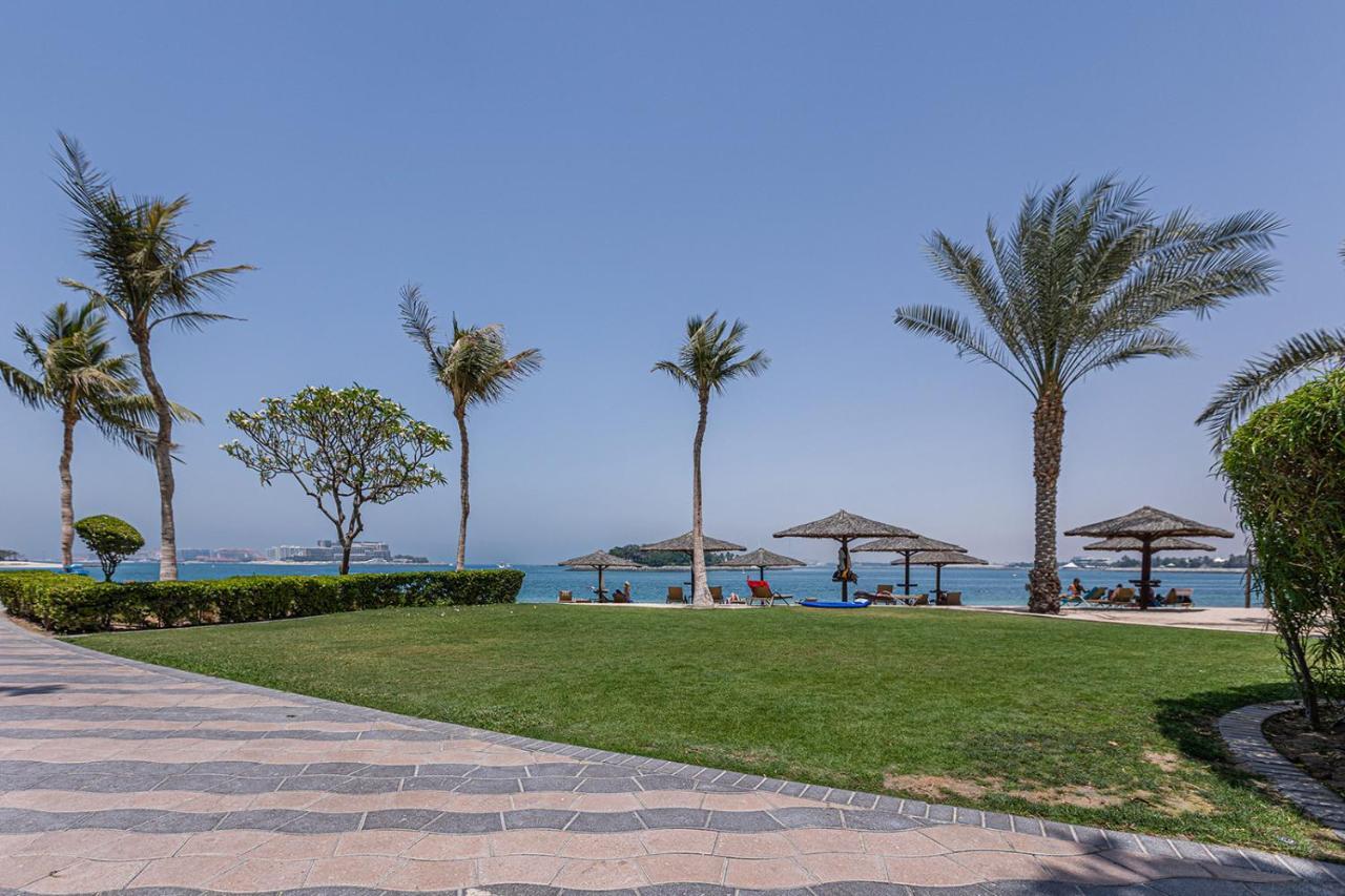 Shoreline The Palm, Free Beach & Pool Access ดูไบ ภายนอก รูปภาพ
